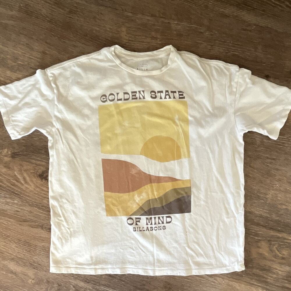 Billabong women’s small White Crew Neck Short Sleeve Graphic Print Logo Tee